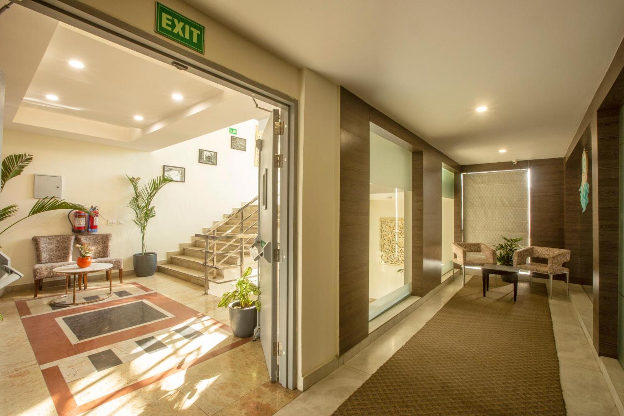 Hotel Prithvi Palace Igi Airport Delhi 新德里 外观 照片