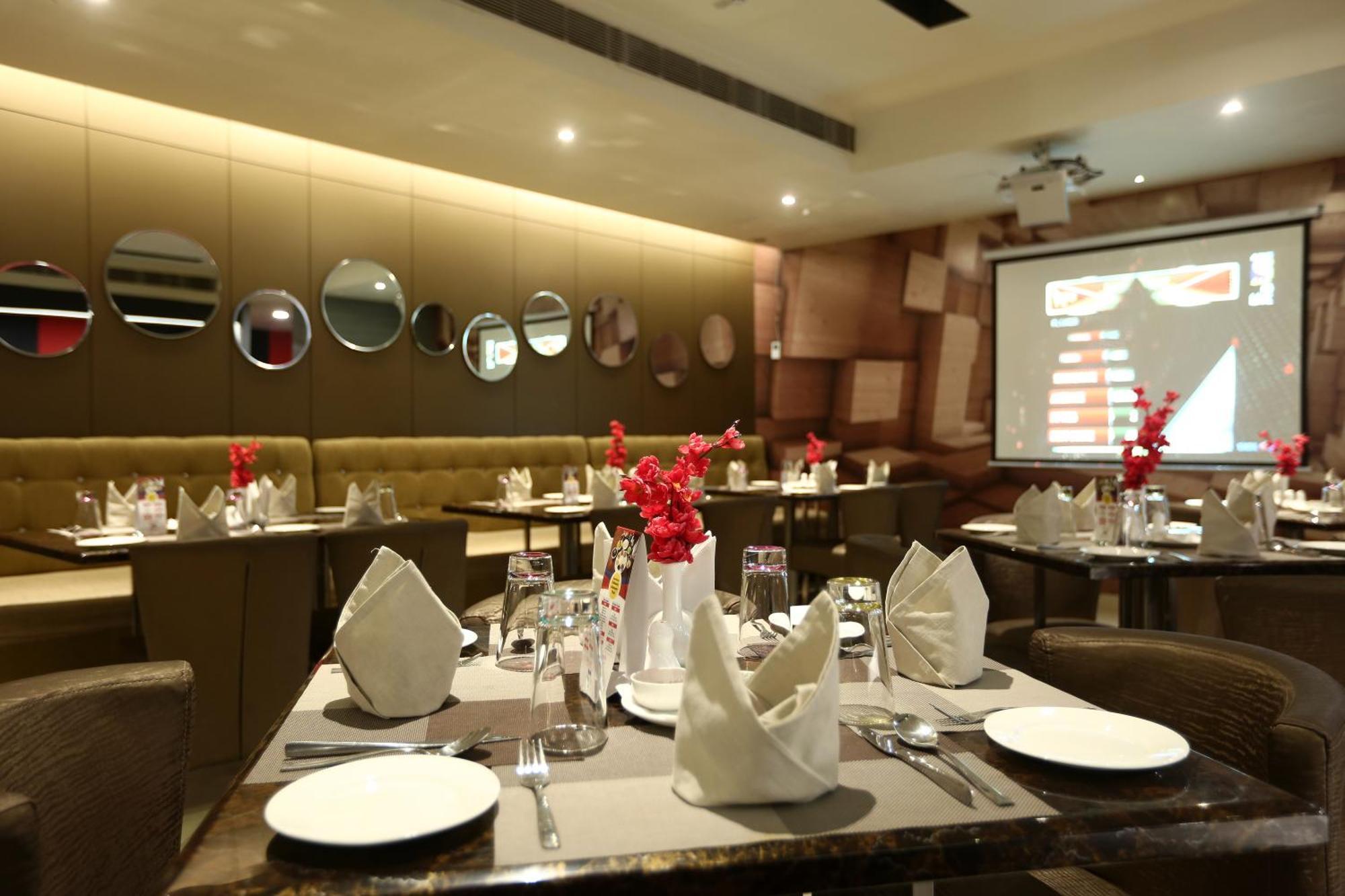 Hotel Prithvi Palace Igi Airport Delhi 新德里 外观 照片