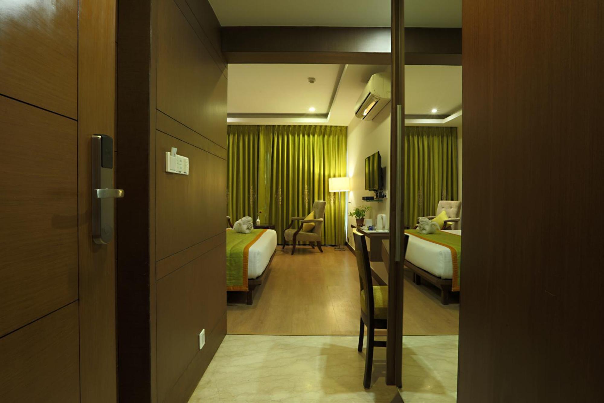 Hotel Prithvi Palace Igi Airport Delhi 新德里 外观 照片
