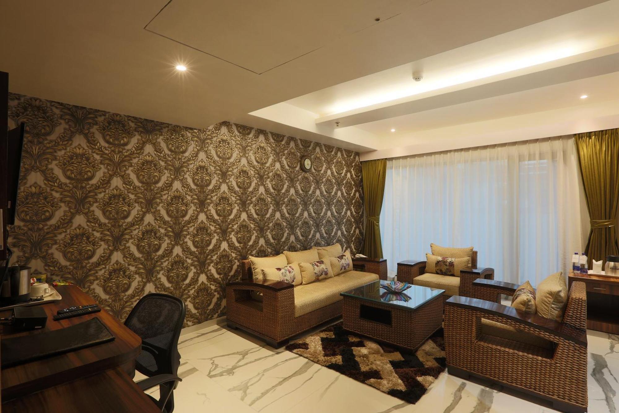 Hotel Prithvi Palace Igi Airport Delhi 新德里 外观 照片